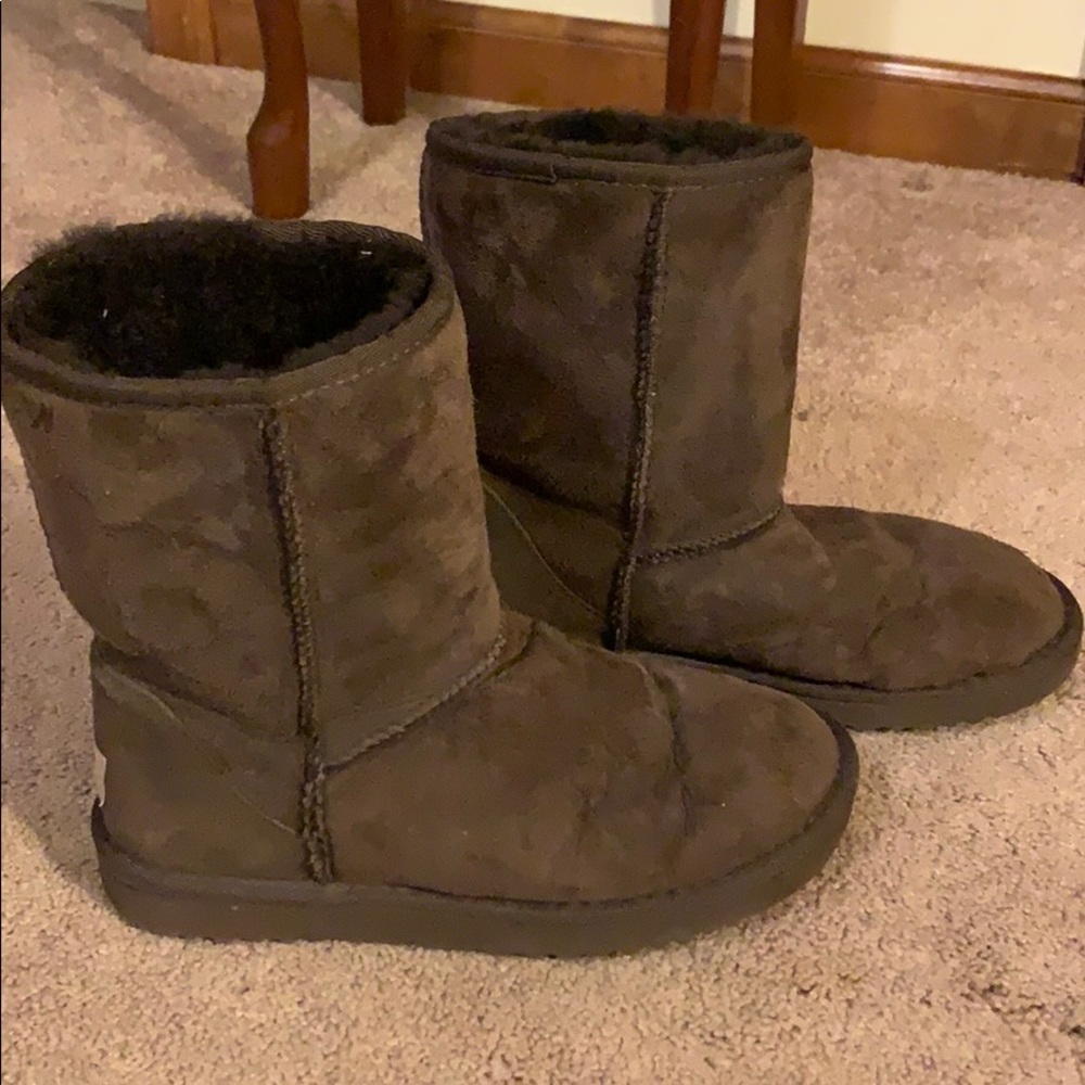 Brown UGG booties- short